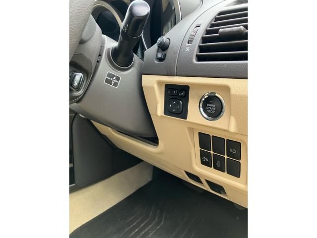 TOYOTA LANDCRUISER PRADO 2016 Image 31