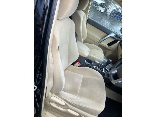 TOYOTA LANDCRUISER PRADO 2016 Image 31