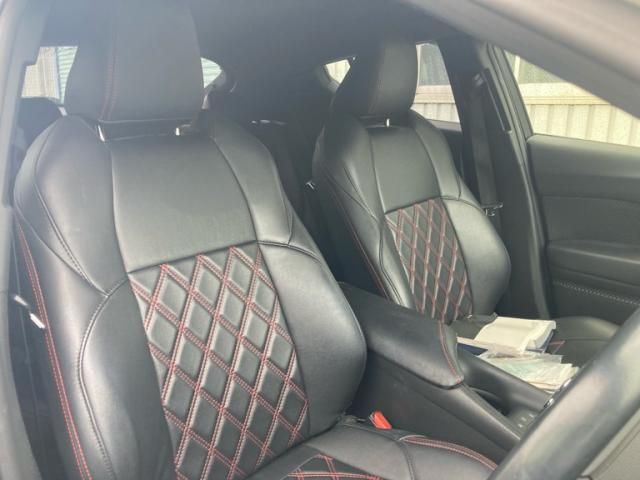 TOYOTA C-HR 2018 Image 31