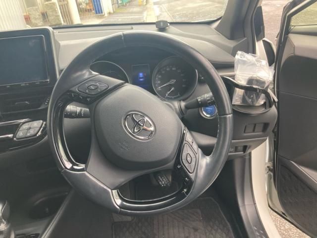 TOYOTA C-HR 2018 Image 31