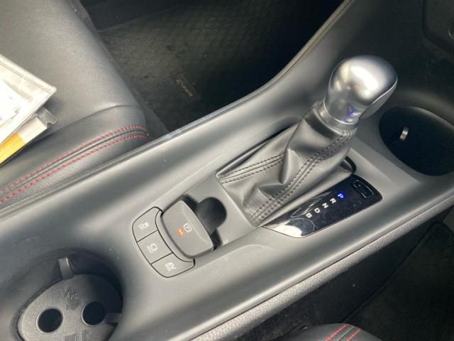 TOYOTA C-HR 2018 Image 31