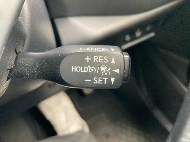 TOYOTA C-HR 2018 Image 31