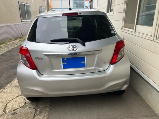 TOYOTA VITZ  4WD 2011 Image 31