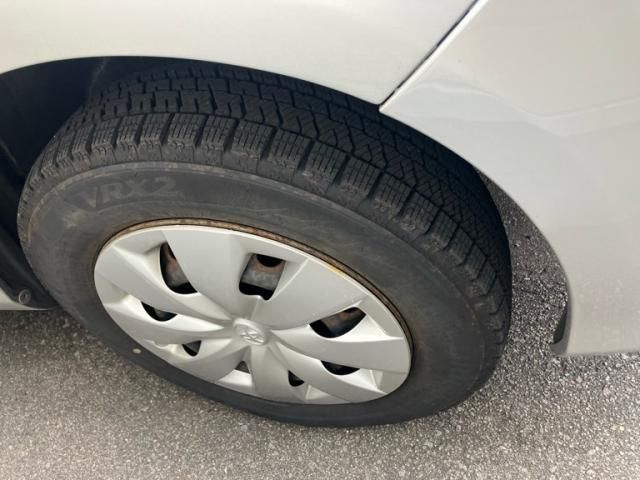 TOYOTA VITZ  4WD 2011 Image 31