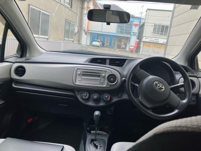 TOYOTA VITZ  4WD 2011 Image 31