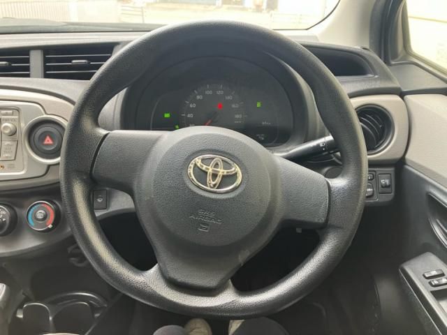 TOYOTA VITZ  4WD 2011 Image 31