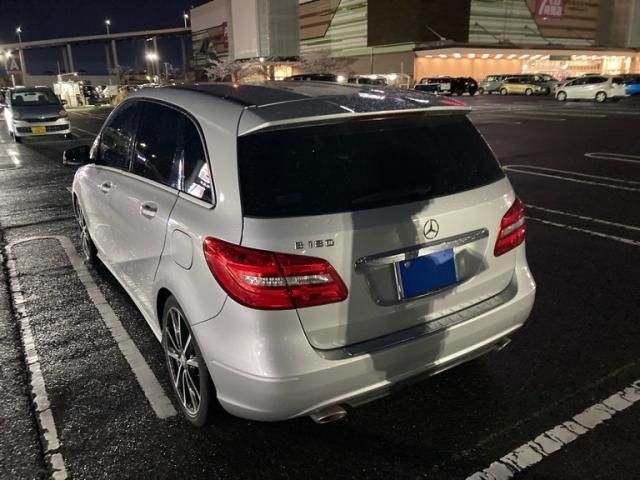 MERCEDES BENZ B CLAS 2013 Image 31