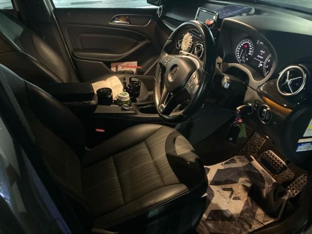 MERCEDES BENZ B CLAS 2013 Image 31