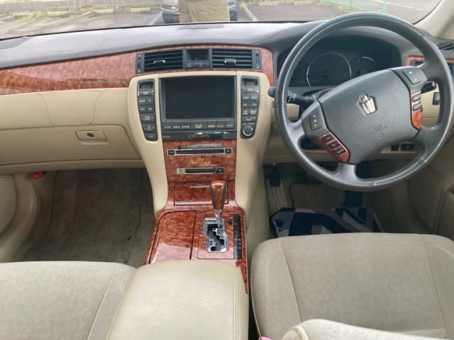TOYOTA CROWN SEDAN 2005 Image 31