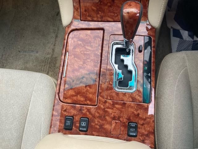 TOYOTA CROWN SEDAN 2005 Image 31