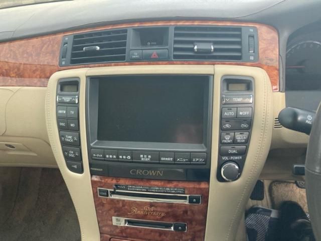TOYOTA CROWN SEDAN 2005 Image 31
