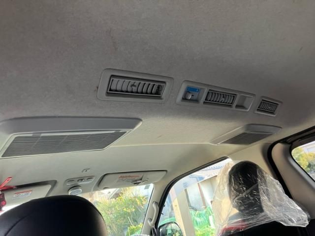 TOYOTA HIACE VAN 2WD 2012 Image 31
