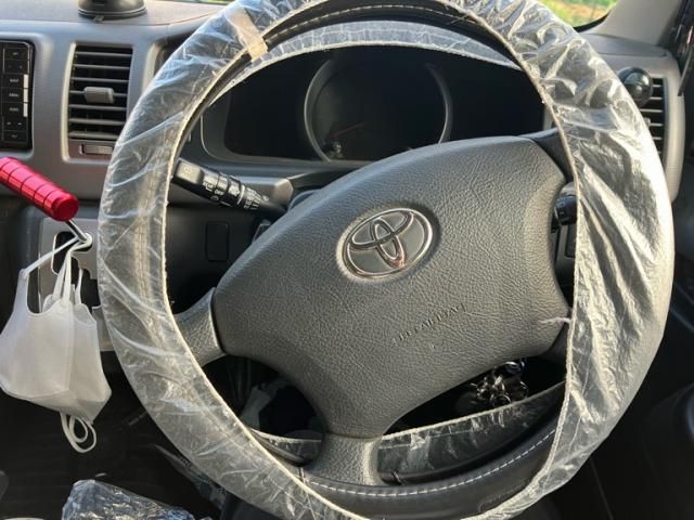 TOYOTA HIACE VAN 2WD 2012 Image 31