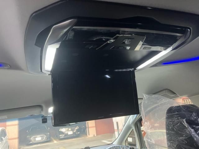 TOYOTA VELLFIRE 2018 Image 31