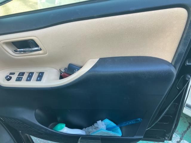 TOYOTA NOAH 2014 Image 31