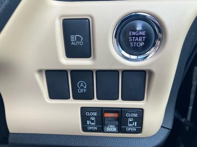 TOYOTA NOAH 2014 Image 31