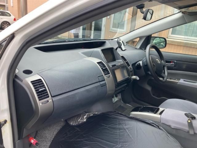 TOYOTA PRIUS 2007 Image 31