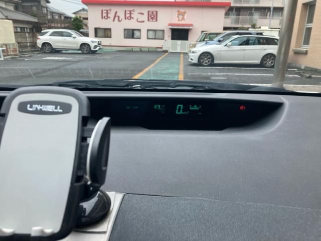 TOYOTA PRIUS 2007 Image 31