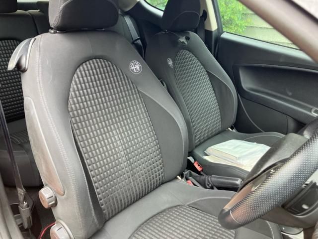 ALFAROMEO MITO 2011 Image 31