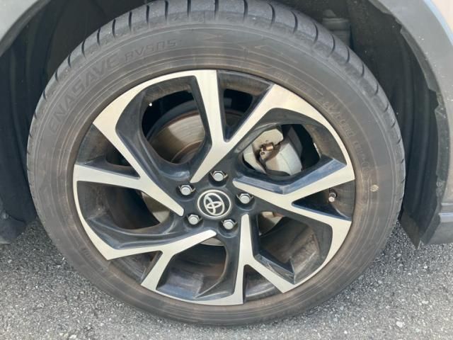 TOYOTA C-HR 2020 Image 31