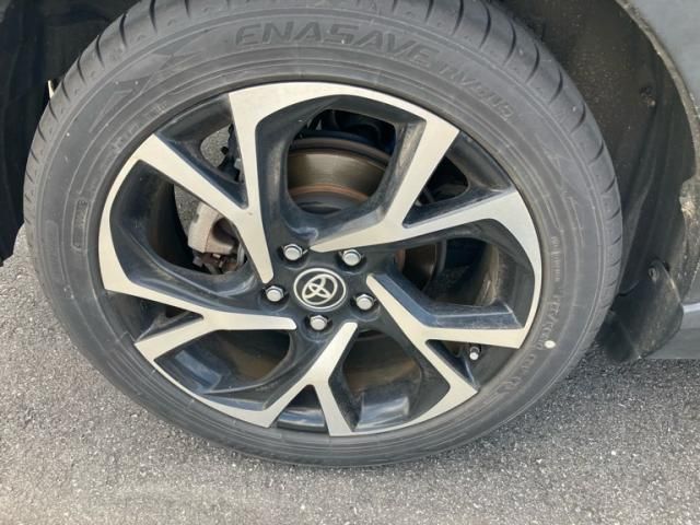 TOYOTA C-HR 2020 Image 31