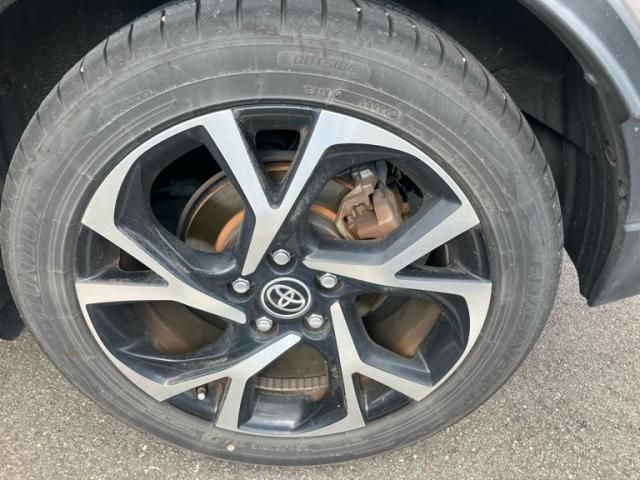 TOYOTA C-HR 2020 Image 31