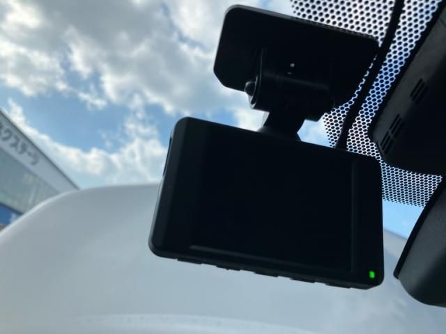 TOYOTA C-HR 2020 Image 31