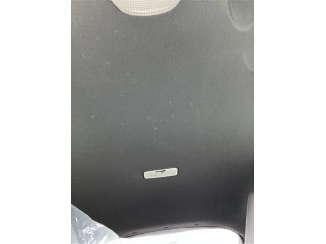 TOYOTA C-HR 2020 Image 31