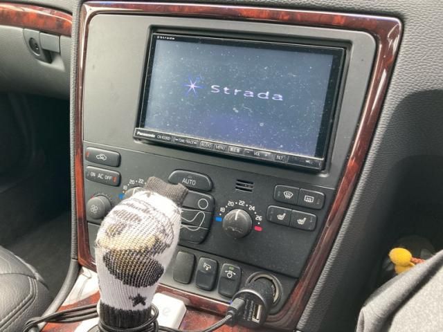 VOLVO V70 2007 Image 31