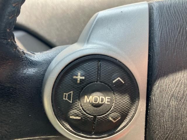 TOYOTA PRIUS 2015 Image 31