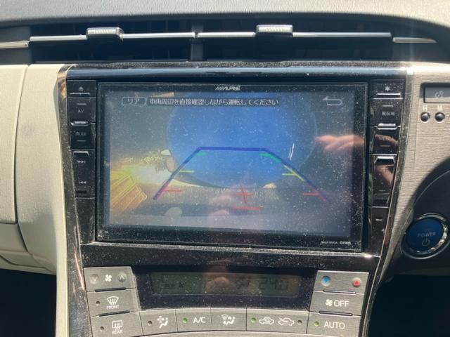 TOYOTA PRIUS 2015 Image 31