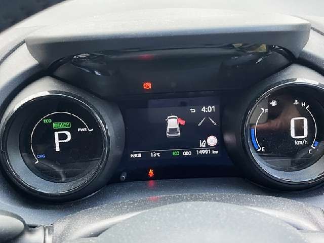 TOYOTA YARIS HYBRID 2023 Image 31