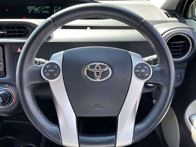 TOYOTA AQUA 2012 Image 31