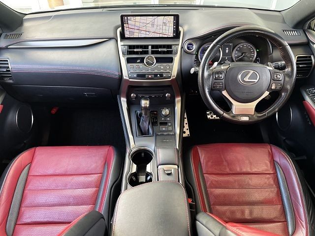 TOYOTA LEXUS NX300H 2020 Image 31