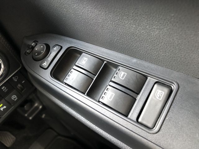 DAIHATSU TANTO 2023 Image 31