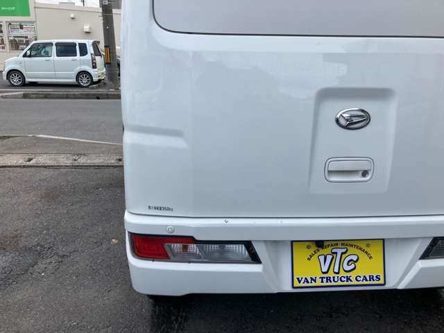 DAIHATSU HIJET CARGO 4WD 2019 Image 31