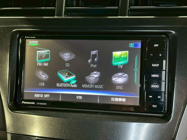 TOYOTA PRIUS ALPHA 2014 Image 31