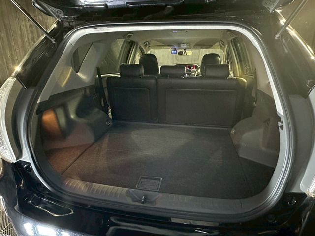 TOYOTA PRIUS ALPHA 2014 Image 31