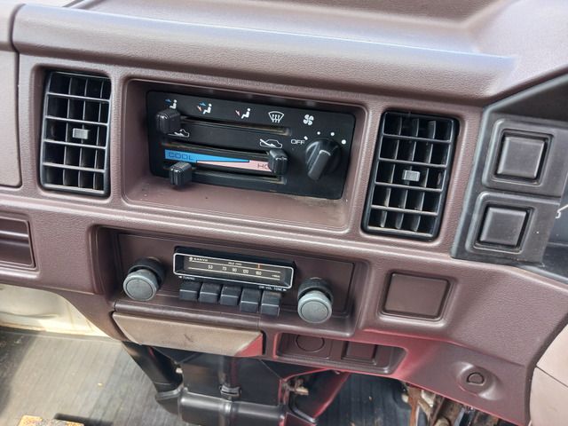 SUZUKI CARRY TRUCK 4WD 1989 Image 31