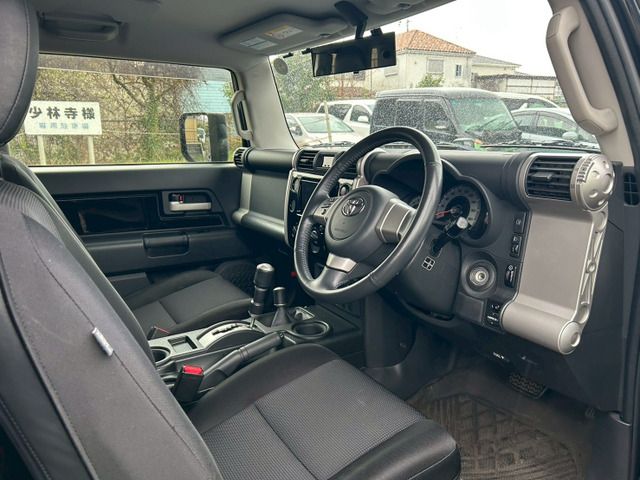 TOYOTA FJ CRUISER 4WD 2017 Image 31
