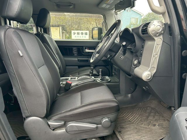 TOYOTA FJ CRUISER 4WD 2017 Image 31