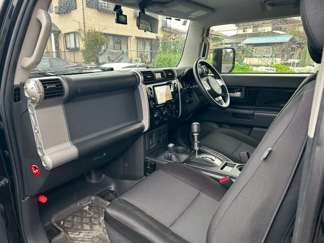 TOYOTA FJ CRUISER 4WD 2017 Image 31