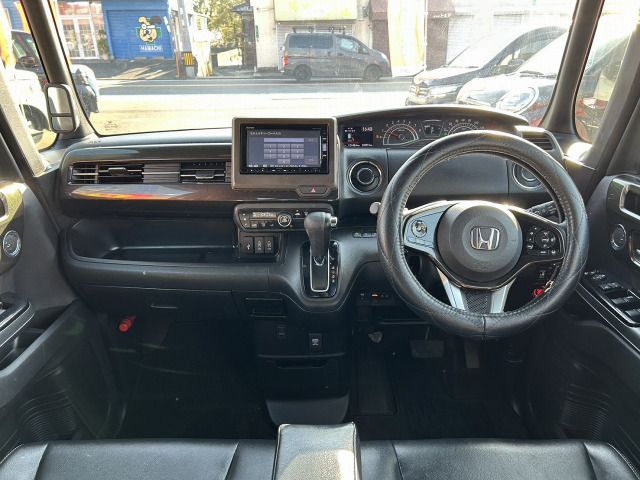 HONDA N BOX CUSTOM 2018 Image 31