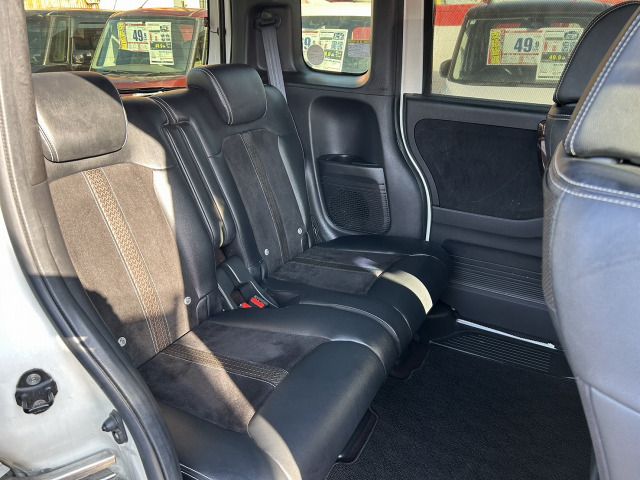 HONDA N BOX CUSTOM 2018 Image 31