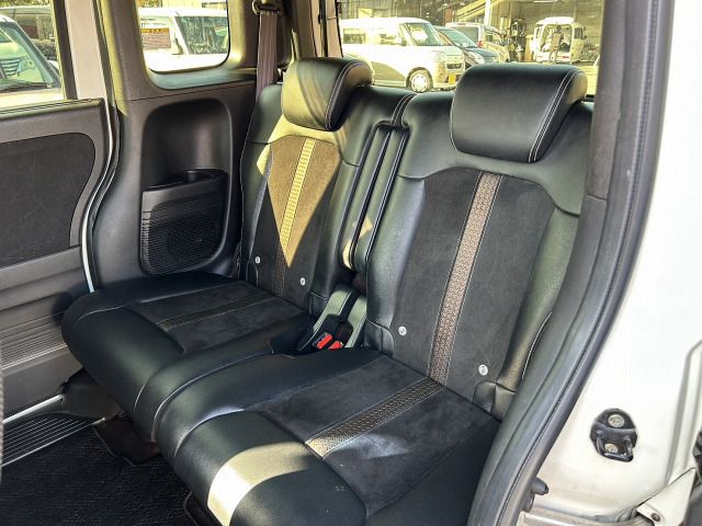 HONDA N BOX CUSTOM 2018 Image 31