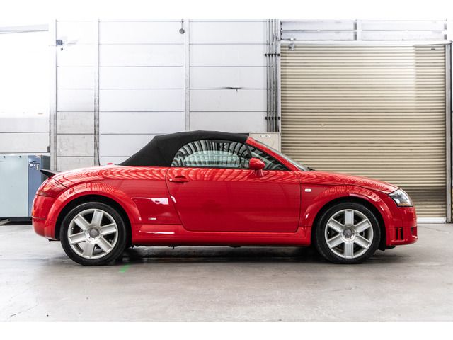 AUDI TT ROADSTAR 2006 Image 31