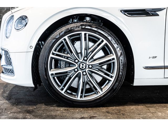 BENTLEY BENTLEY 2023 Image 31
