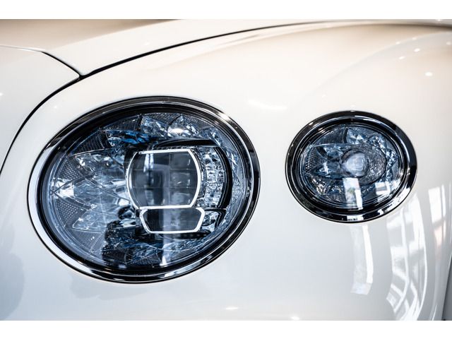BENTLEY BENTLEY 2023 Image 31