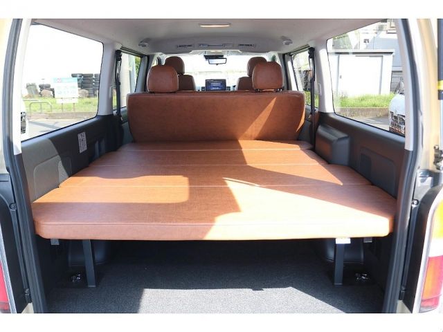 TOYOTA HIACE VAN 4WD 2026 Image 31