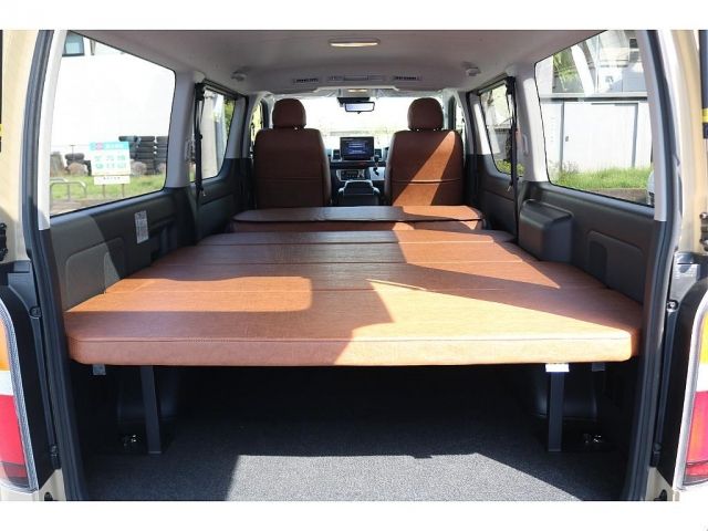 TOYOTA HIACE VAN 4WD 2026 Image 31